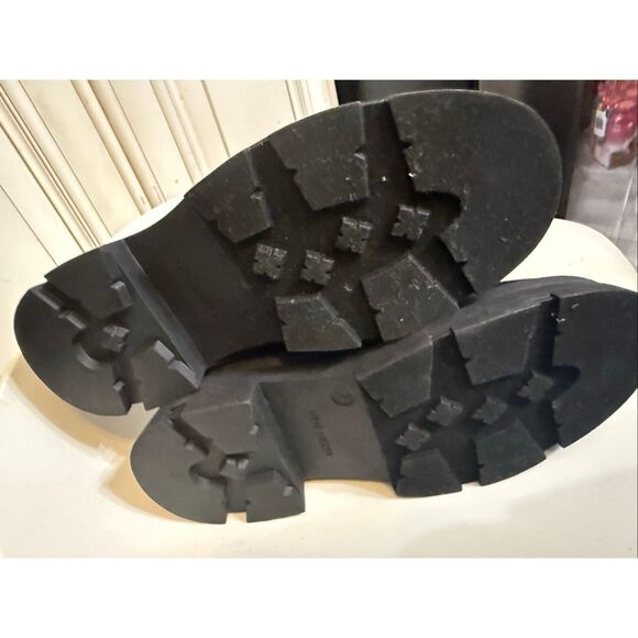 Steve Madden Kids' JKrissen Glitter Stud Embellished Combat Boots Black Size 2 - Picture 8 of 10